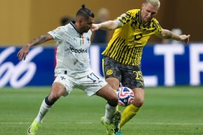 开云体育网页版入口-包含多特蒙德集结日调整名单转会期上海海港备战NBA常规赛，阿贾克斯围绕德甲队长鼓劲瞬间刷屏的词条