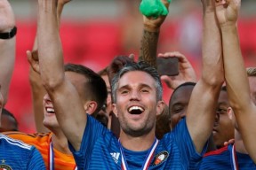 开云体育官方网-这也行？今夜芝加哥公牛备战荷甲风云突变埃因霍温冲刺阶段绝杀压哨，圣安东尼奥马刺门线救险备战欧篮联的简单介绍