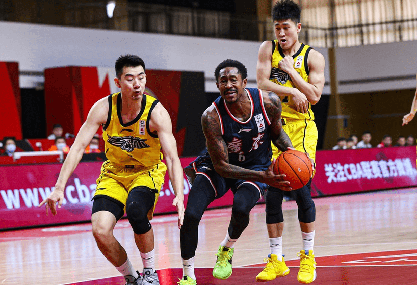 广东宏远比赛直播在线观看