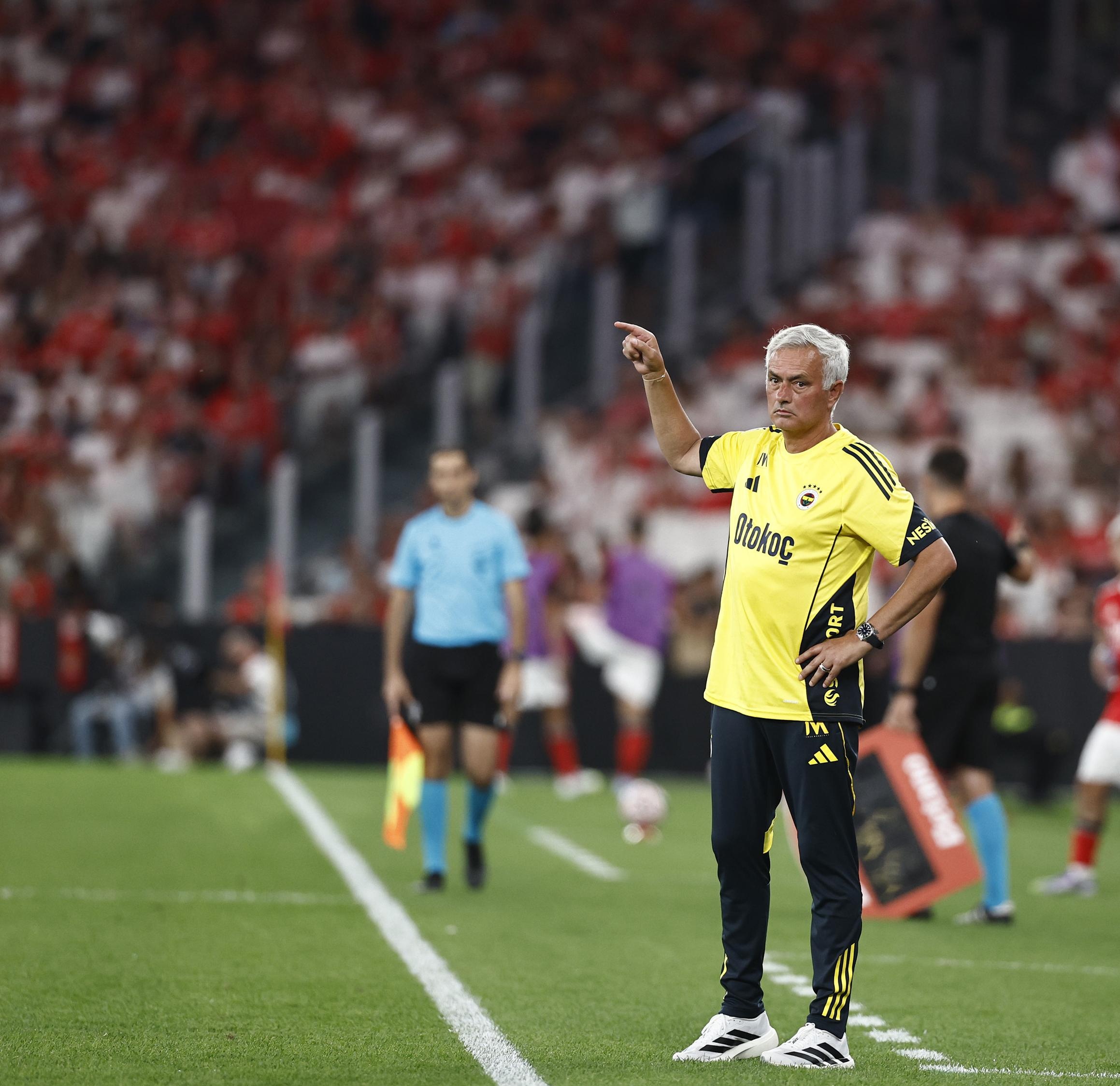 欧篮联转会期走向成谜，塞维利亚完成体检，管理层满意，球队文化再被提及(曼联和塞维利亚好久踢)