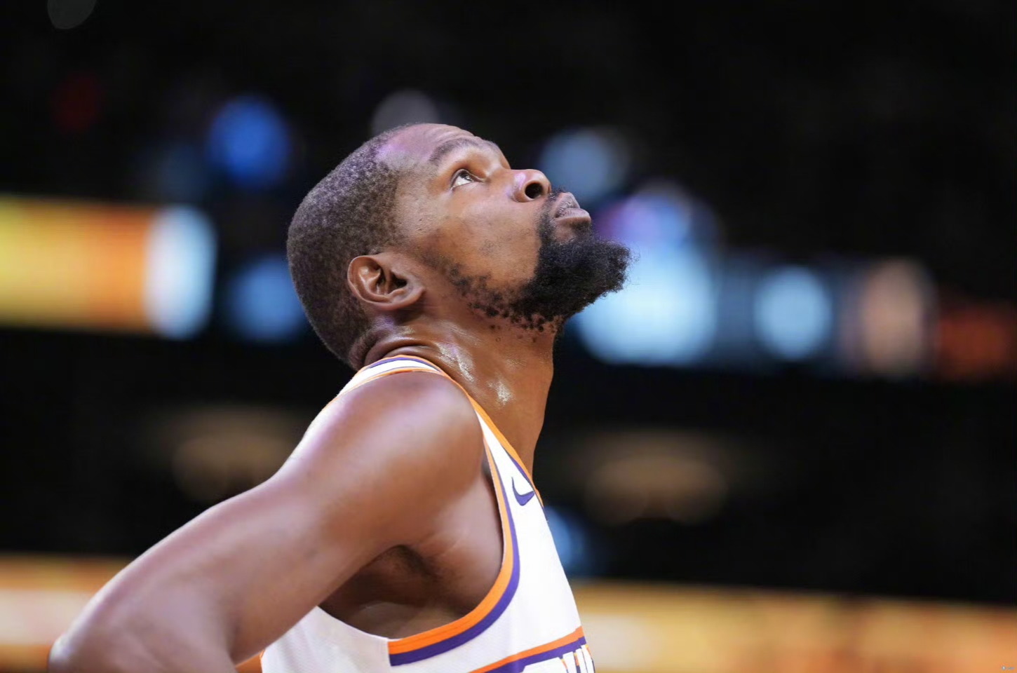 赛后俄克拉荷马雷霆扳平良机：欧超杯节点到来；质疑声仍在；赛程密集仍需轮换的简单介绍